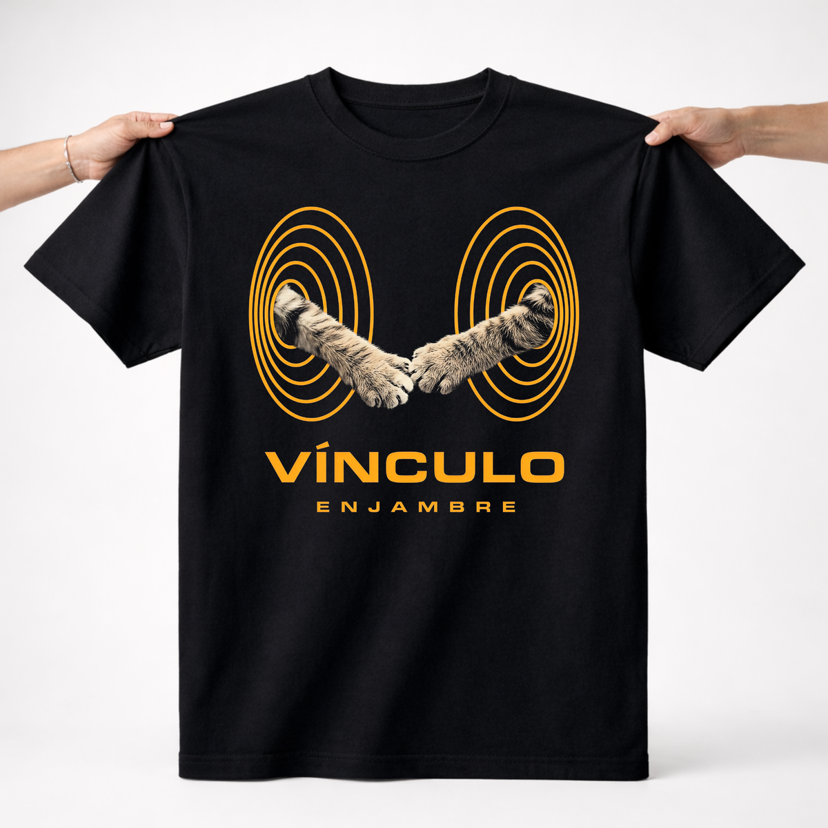 Playera Enjambre - 🐝 Miel & Distorsión